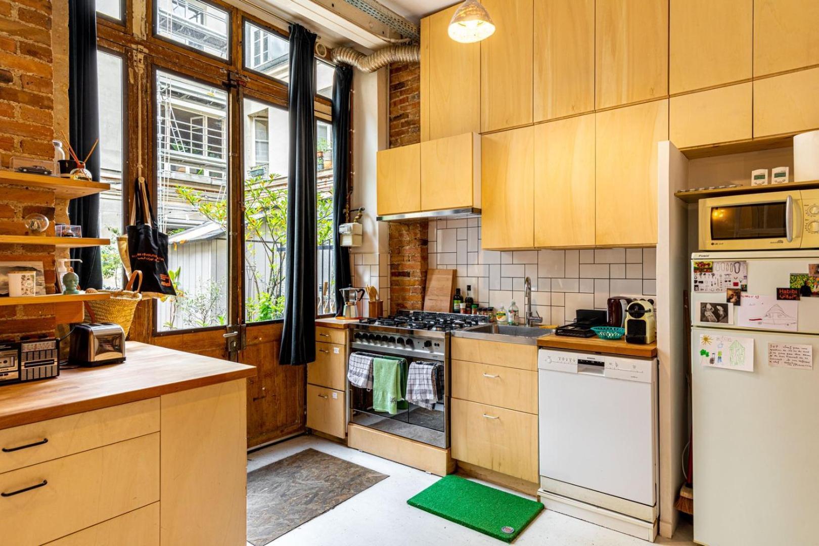 Guestready - Midcentury Maisonette In The 10th Apartment
