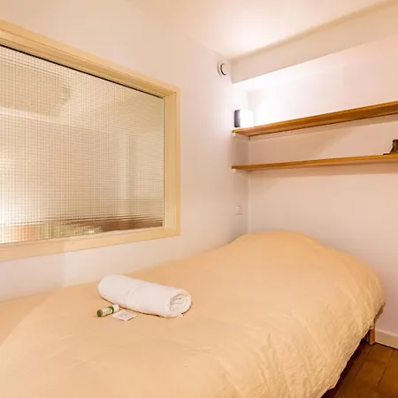 Appartamento Guestready - Midcentury Maisonette In The 10th *